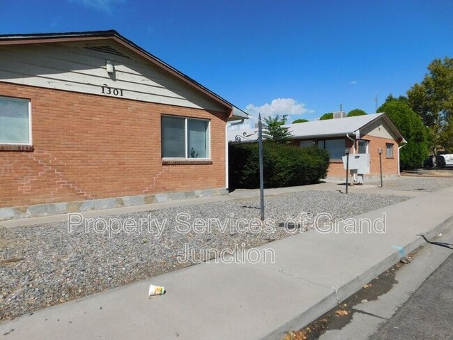 Building Photo - 1301 N 3rd St Unit 1303 Rental