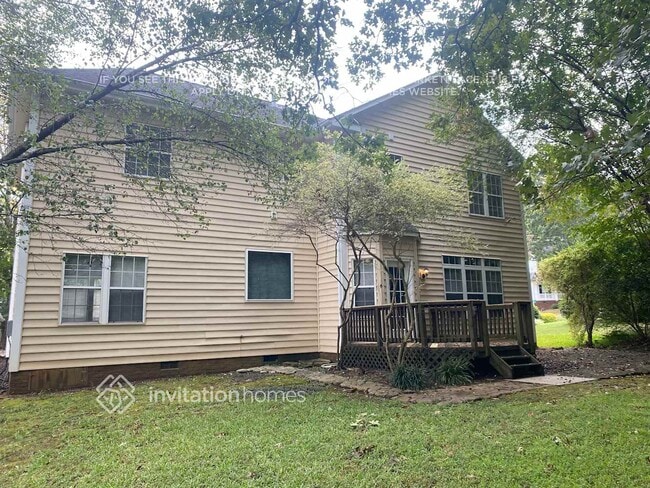 1136 Briarmore Dr