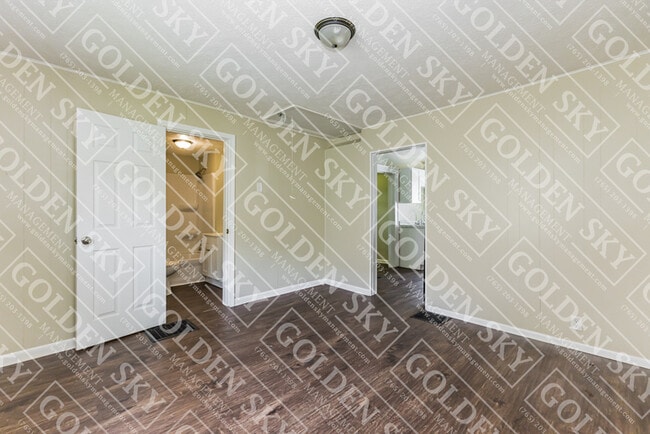 Photo - 2909 S Franklin St