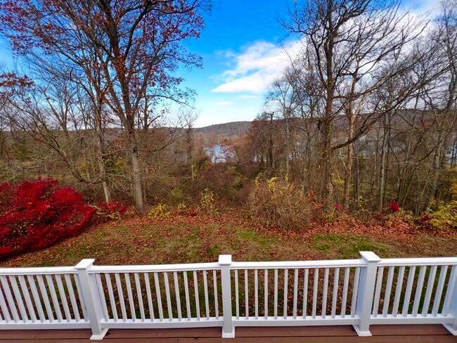 Photo - 524 Saybrook Rd