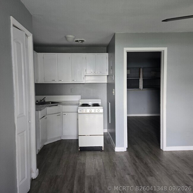 Photo - 2850 SW 1st St Unit 4