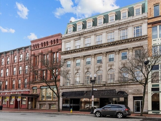 Building Photo - 280 Essex St Unit 304