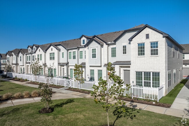 Community Photo - Bluewater at Balmoral Rental