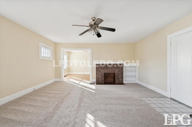 Photo - 4017 Overland Pkwy