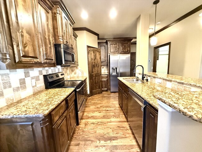 Photo - 414 Hidden Path