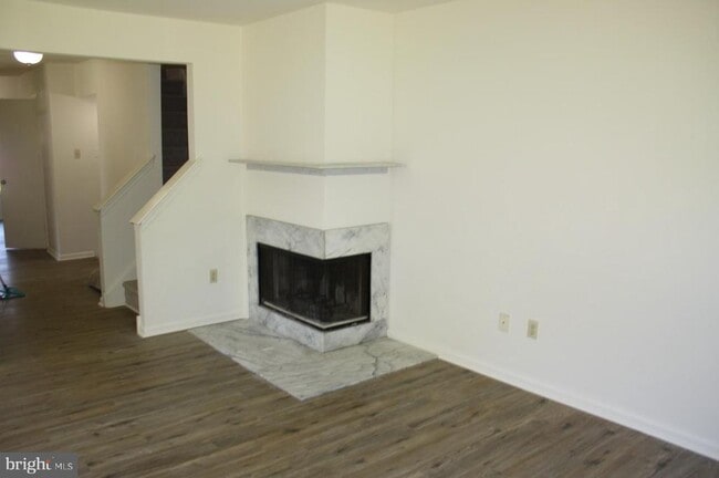 Photo - 516 Colgate Ct