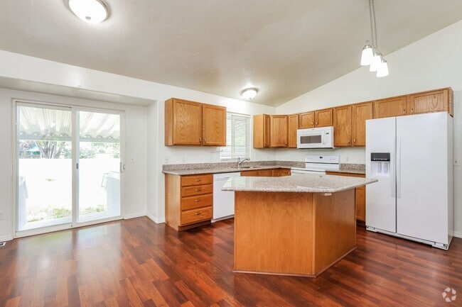 Building Photo - 4 Bed/ 3 Bathroom house in West Jordan