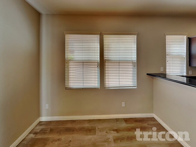 Photo - 5372 Flowing Spring St