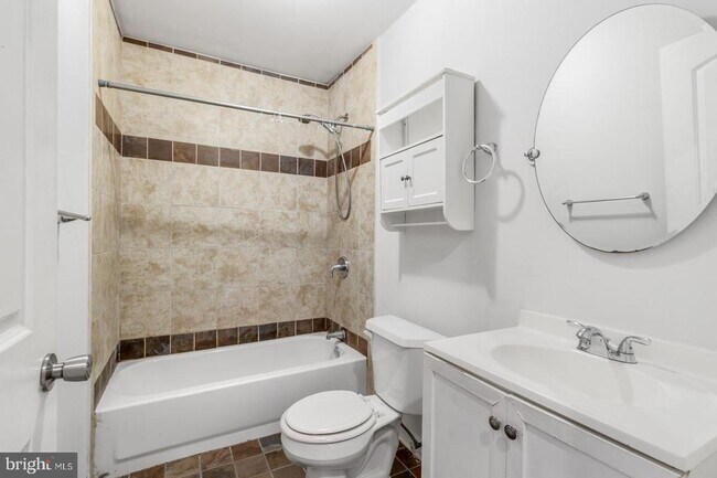 Photo - 2024 Ridge Ave Unit 2