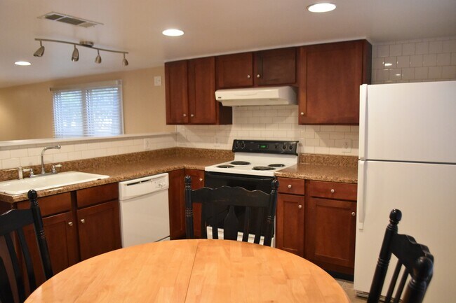 Photo - 2 Bedroom Mobile Home