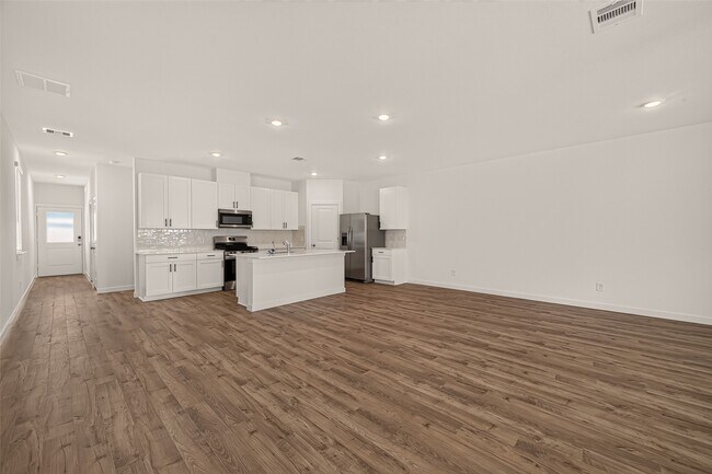Photo - 3527 Lovebird Ln