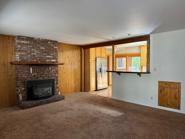 Photo - 3 Bedroom 2 Bath 2 Car Garage