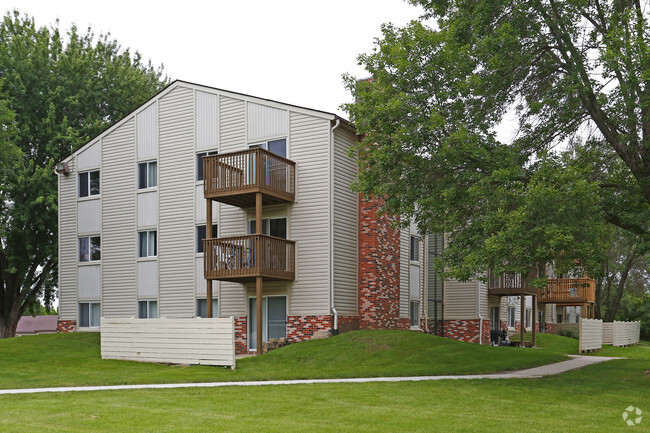 Rochester Heights - Rochester Heights Apartments