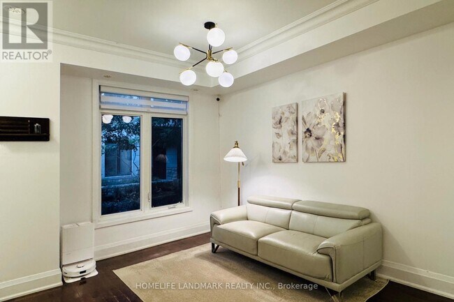 Photo - 7 Oakburn Crescent