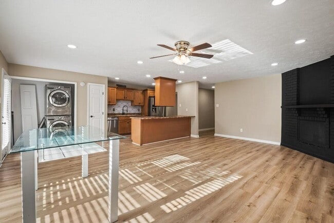 Photo - Spacious 3-Bedroom Home in The Colony – Available Now!