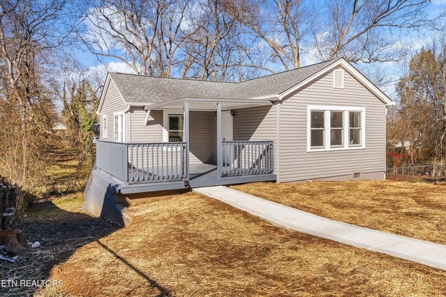 Photo - 3615 Lilac Ave