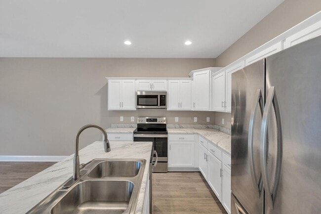 Photo - 3 BR close to Stone Bay!