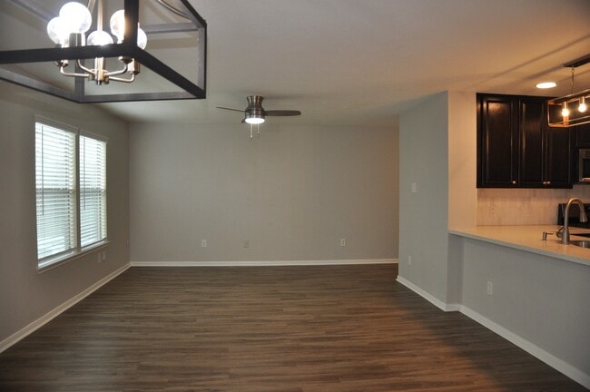 Photo - 16025 Summerville Lake Dr