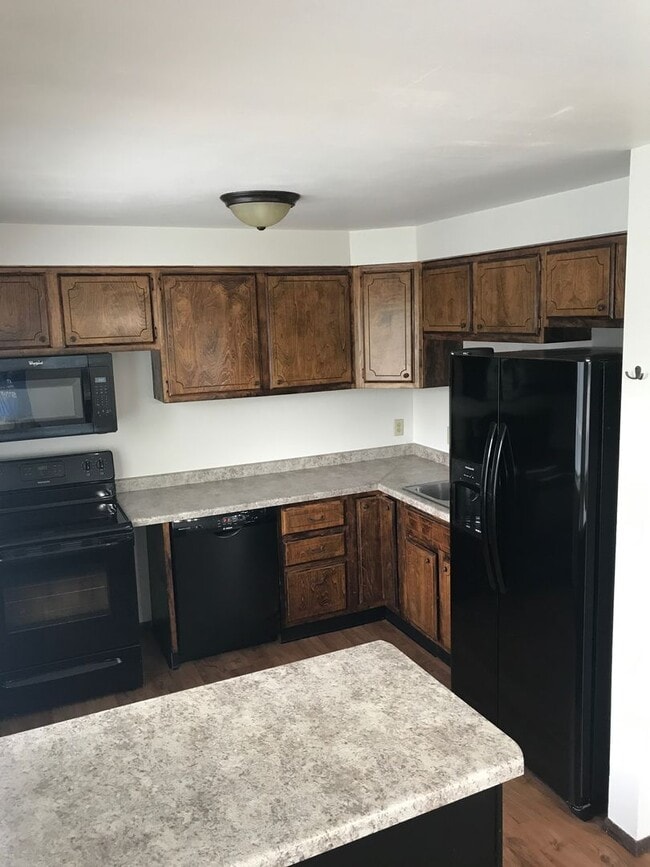 Photo - 742 Fairwood Dr Unit #4