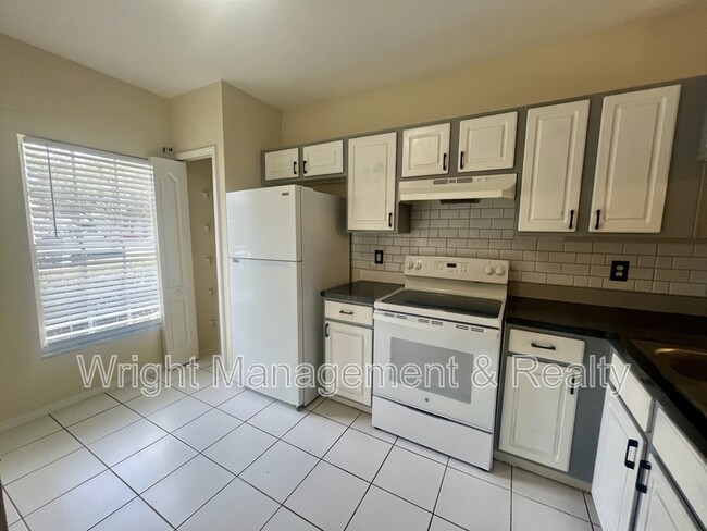 Photo - 2348 Lake Woodberry Cir
