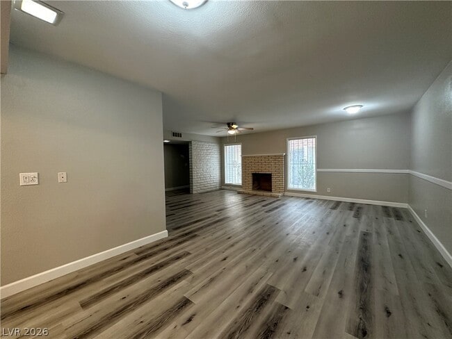 Photo - 2748 Heritage Ct