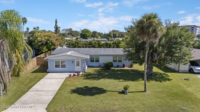 Photo - 818 Hampton Way