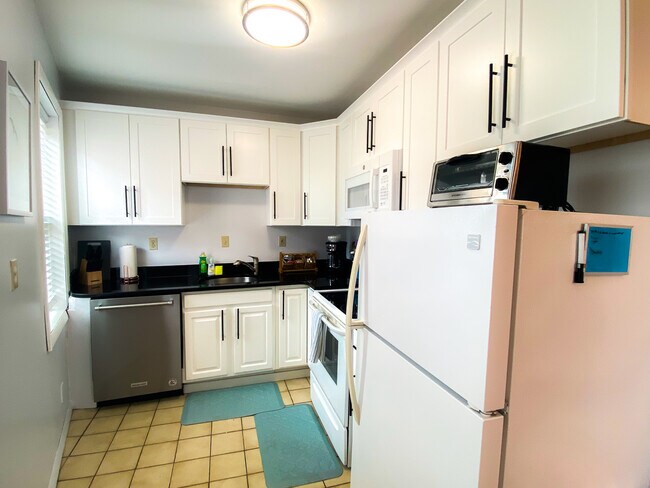 1002 Tremont St Unit 2
