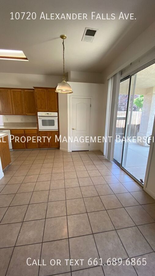 Photo - 10720 Alexander Falls Ave