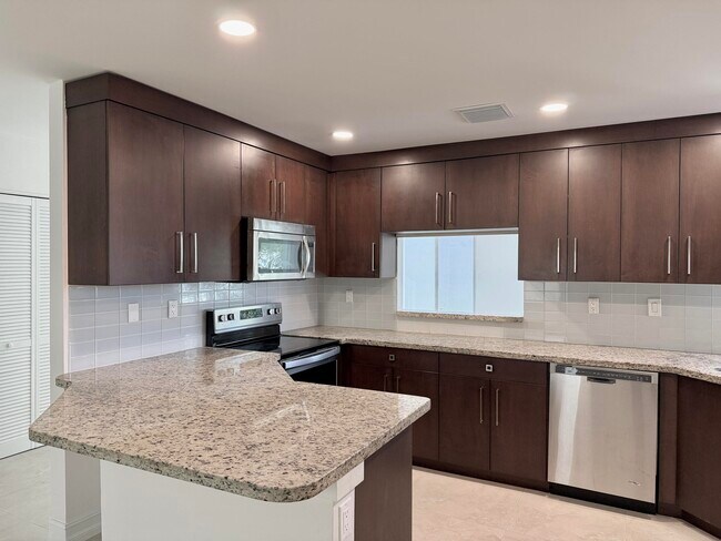 Photo - 21440 Millbrook Ct