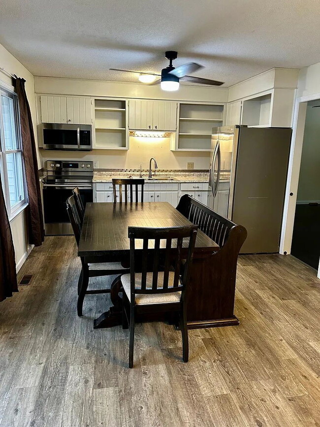 Photo - 2 Bedroom Home Outside Walhalla City Limits