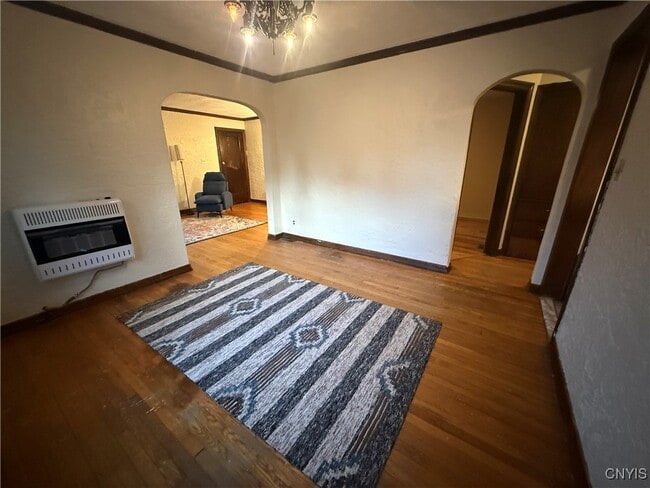 Photo - 1689 W Colvin St