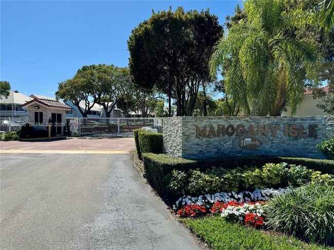 Building Photo - 10441 Mahogany Key Cir Unit 106