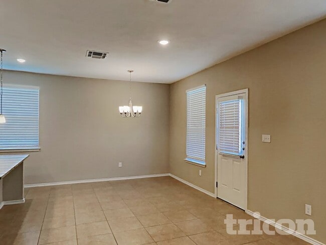 Photo - 4327 Spirit Star Dr