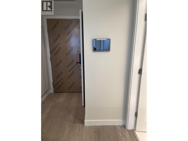 Photo - 6138 Birney Ave Unité 803