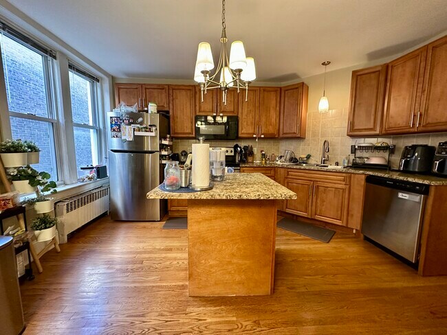Photo - 184 Saint Paul St