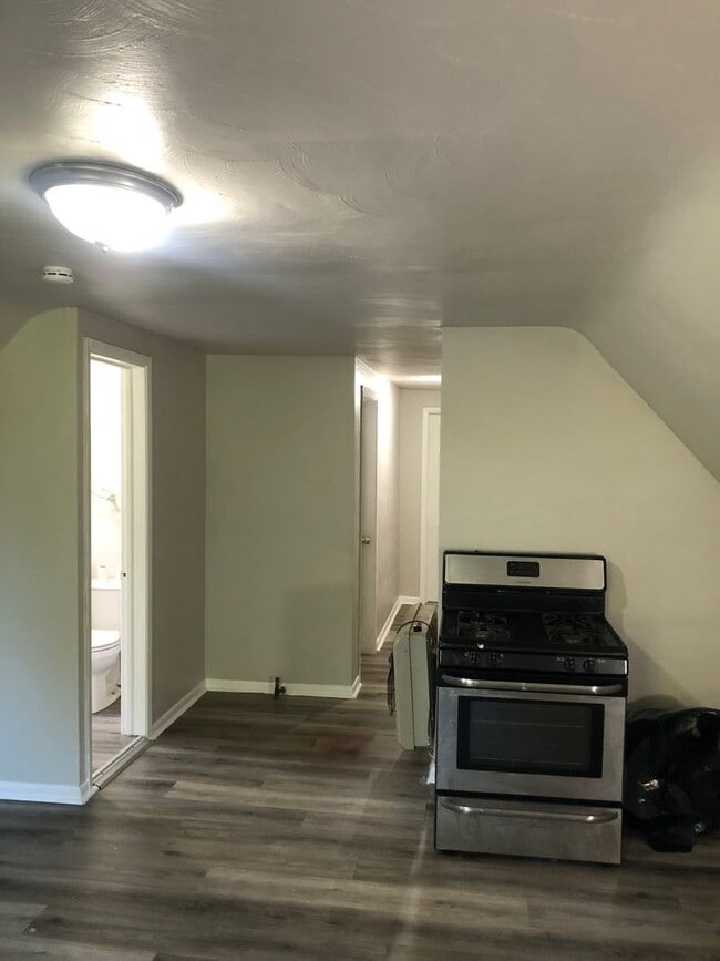 Photo - 3645 E 146th St Unit THREE