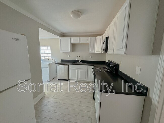 Photo - 1610 St Anthony St