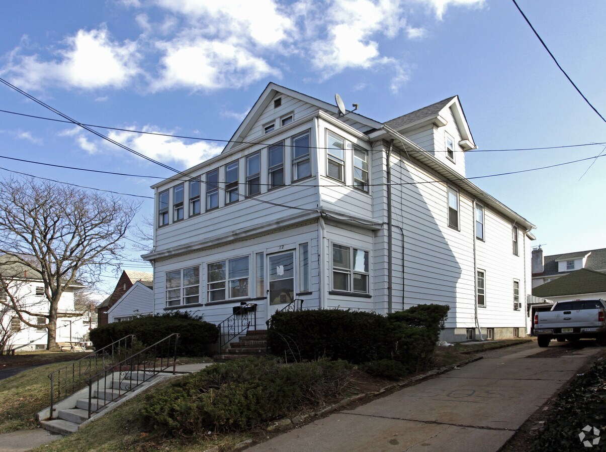 Photo - 12 Huntington St Apartments