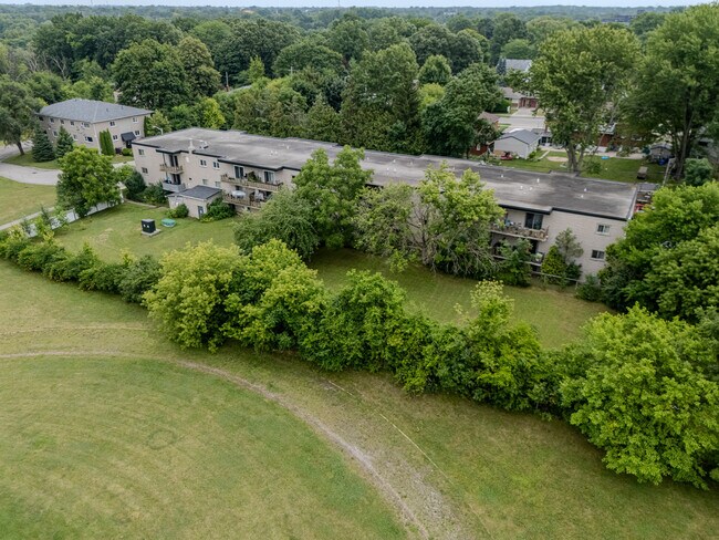 Photo - 101 Veronica Avenue