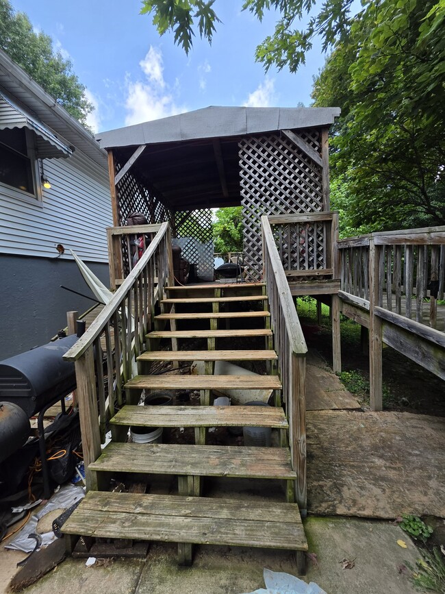 Photo - 322 S Marguerite Ave
