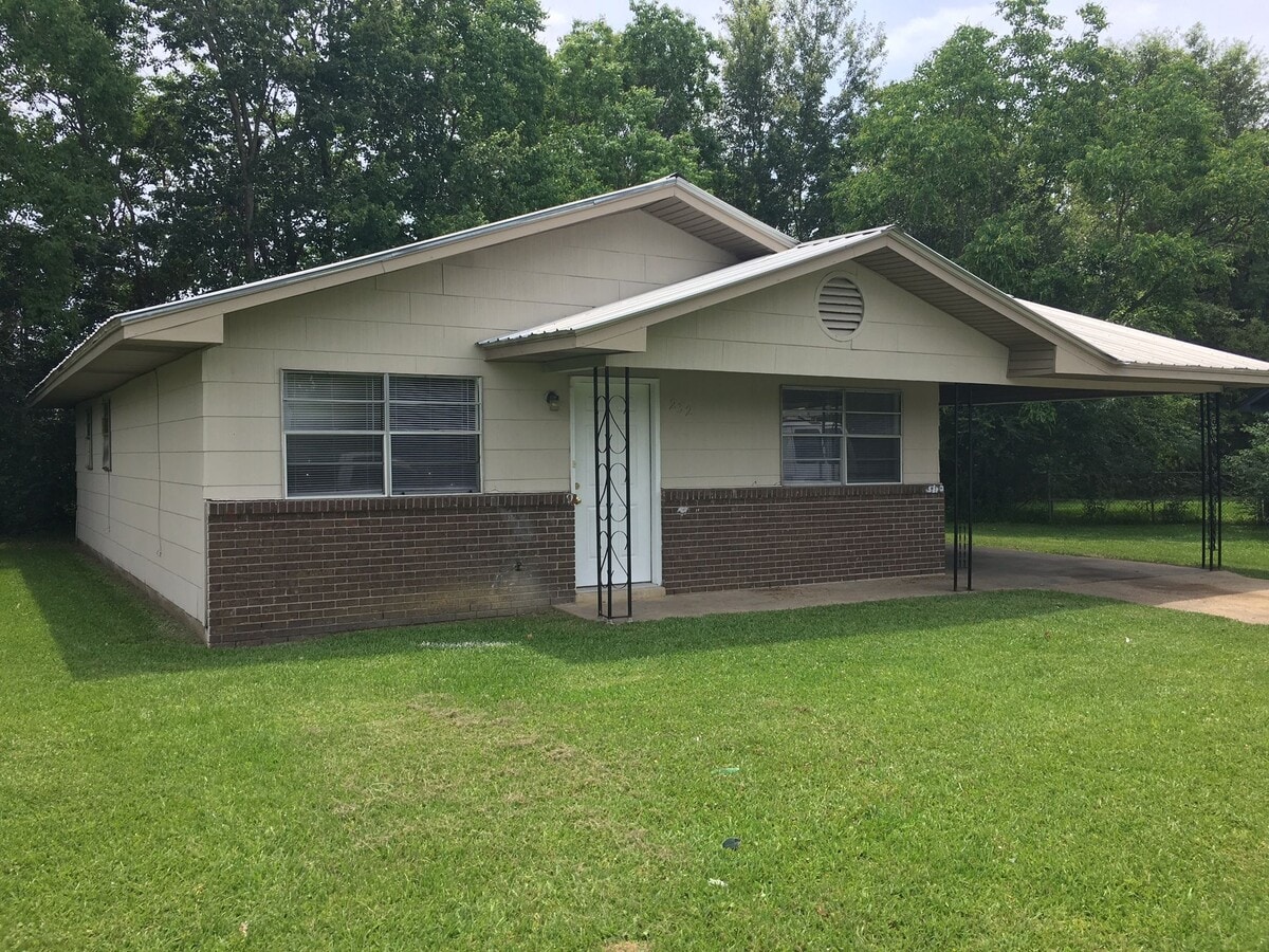 Photo - 232 Tandy Dr House