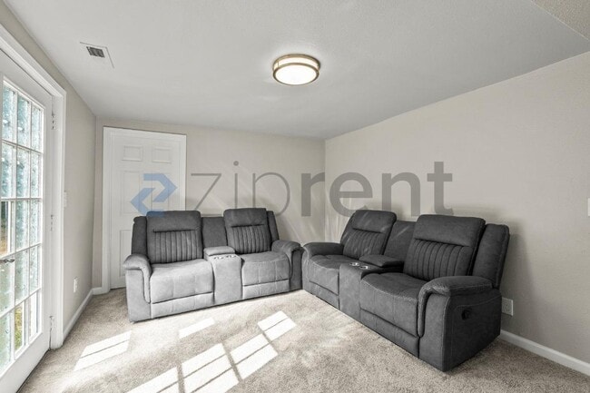 Photo - Unit B