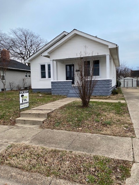 FRONT - 516 E 20th St House