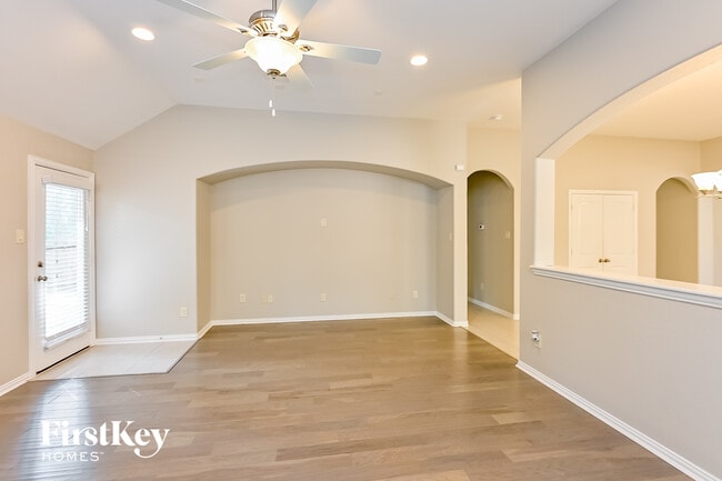 Photo - 21131 Bastide Ln