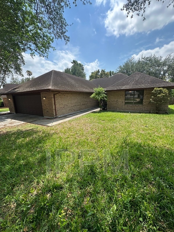 Building Photo - 125 El Cielo Cir