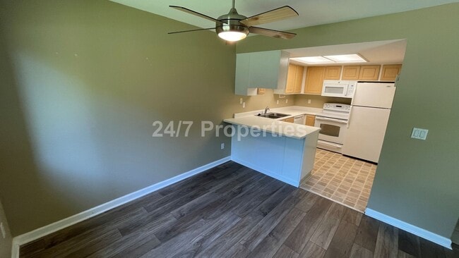 Photo - Beautiful 2 BD | 2 BA Condo w/ Amenities- Murrayhill!