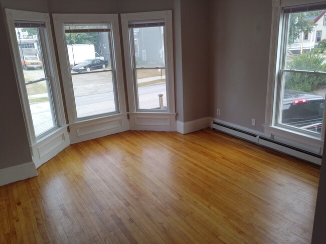 Building Photo - 41 Perley St Unit 41A Rental
