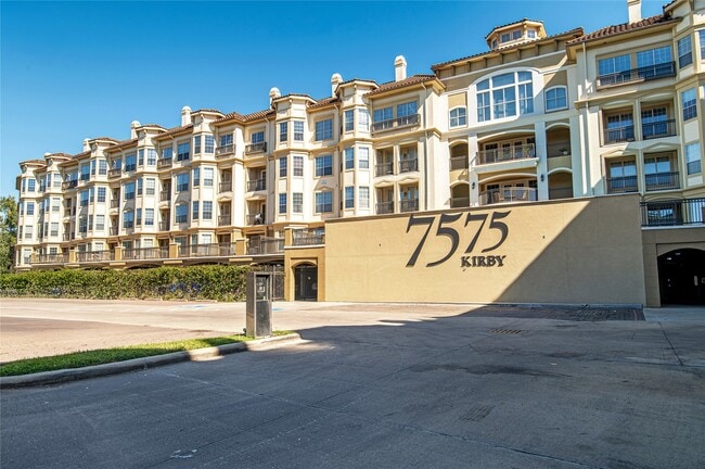 Photo - 7575 Kirby Dr Unit 3202
