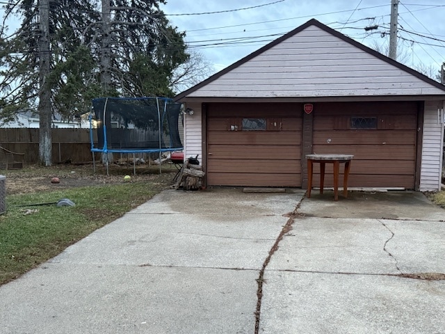 Photo - 1689 Merrill Ave