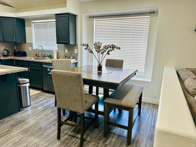 Photo - 2745 E Hartford Ave